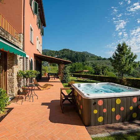 Podere Gianpaolo เปสเชีย ภายนอก รูปภาพ